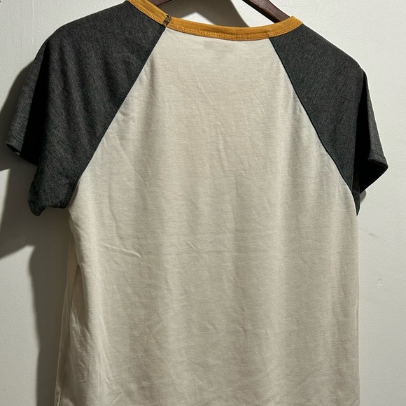 Baseball style shirt - Picture 3 of 5